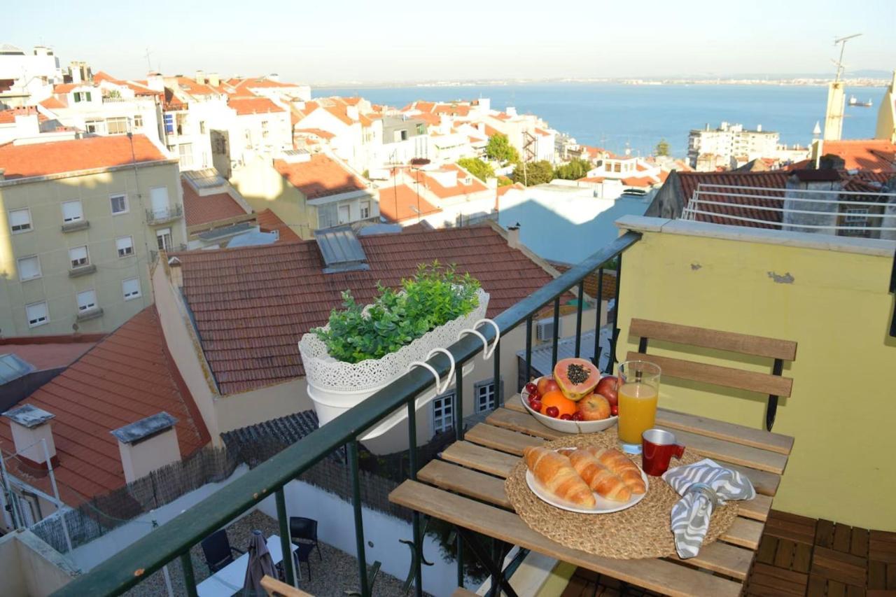 Comfortable Apartment With Balcony And Sea View In Lisbon 50 M² Exterior photo